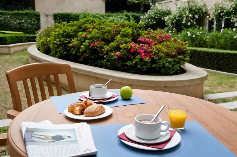 Apart-hotel Adagio Porte De Versailles 4*